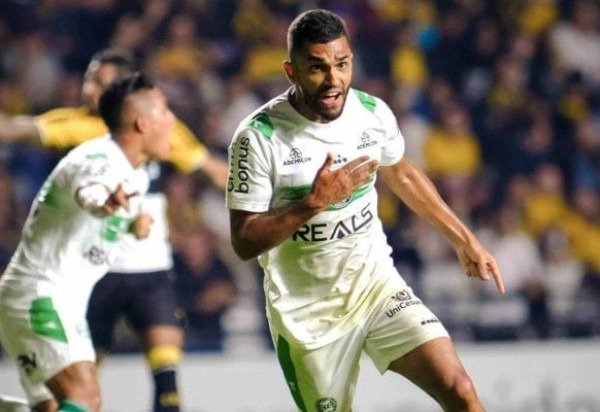 Foto: Gabriel Thá / Coritiba