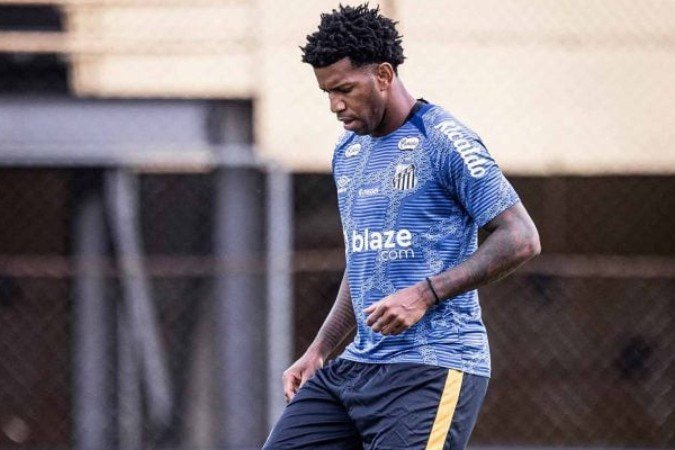 Gil voltou a trabalhar com o elenco santista - (crédito: Foto: Raul Baretta/Santos) Gil voltou a trabalhar com o elenco santista - (crédito: Foto: Raul Baretta/Santos)