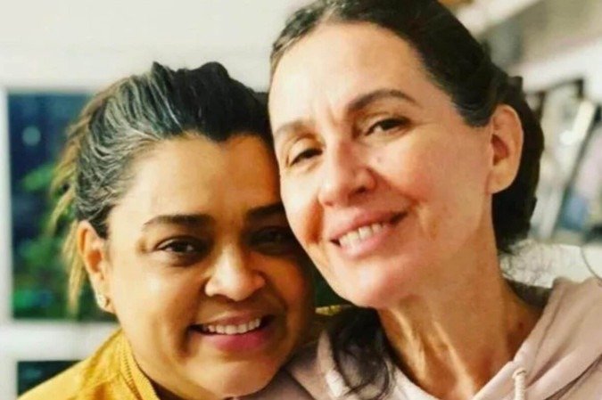 Flora Gil revelou que a turnê Flora Gil revelou que a turnê