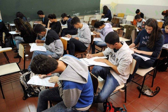Também teve início hoje o processo de inscrição do Enem 2025, que vai se prolongar até o dia 6 de junho. Todos os alunos beneficiários do Pé-de-Meia têm direito à isenção da taxa de inscrição da prova
- (crédito: Gabriel Jabur/Agência Brasília) Também teve início hoje o processo de inscrição do Enem 2025, que vai se prolongar até o dia 6 de junho. Todos os alunos beneficiários do Pé-de-Meia têm direito à isenção da taxa de inscrição da prova
- (crédito: Gabriel Jabur/Agência Brasília)