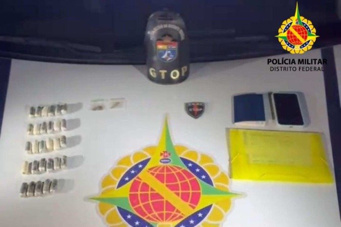Homem é preso por tráfico internacional de drogas no Sol Nascente - (crédito: PMDF/Divulgação) Homem é preso por tráfico internacional de drogas no Sol Nascente - (crédito: PMDF/Divulgação)