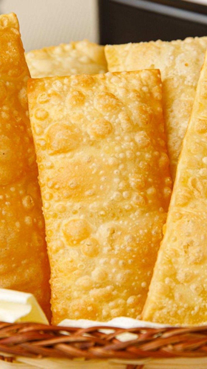 Mulher mata 40 criminosos de facção com pastel envenenado  -  (crédito: Foto: Receita toda hora)