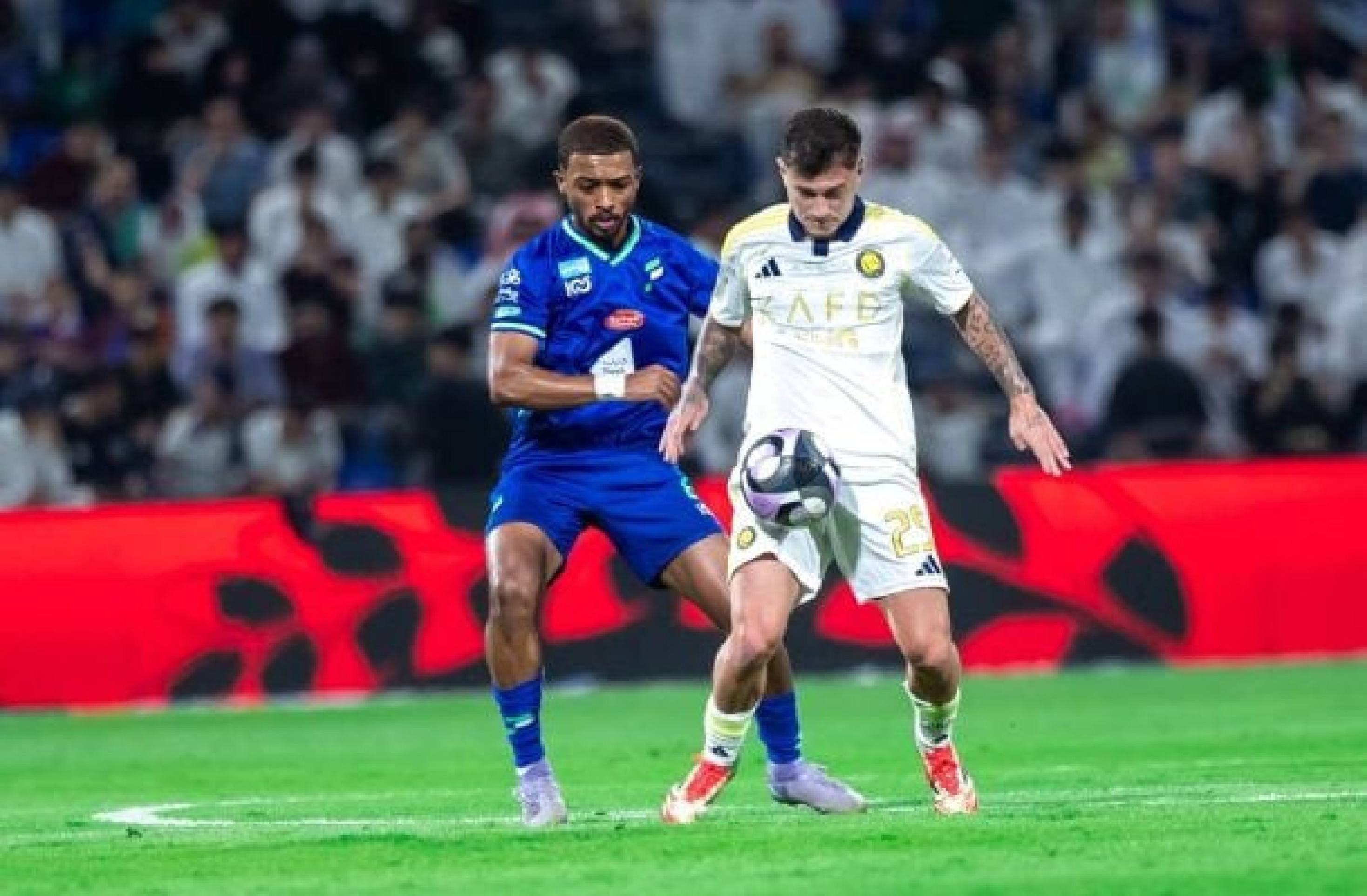 CR7 marca, mas Al-Fateh vence Al-Nassr de virada no Saudita CR7 marca, mas Al-Fateh vence Al-Nassr de virada no Saudita