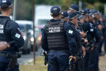 Viaturas da PMDF foram enviadas ao local para acompanhar a situação e reforçar o policiamento -  (crédito: Ed Alves CB/DA Press)