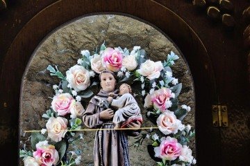 Imagem Sacra em um dos corredores da Cooperativa Vinícola Aurora, na matriz, em Bento Gonçalves