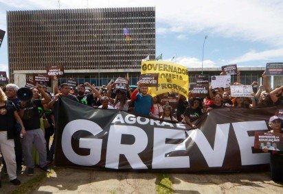 A mobilização foi definida na última terça-feira (27/5), em assembleia do Sindicato dos Professores do DF (Sinpro-DF) -  (crédito:  Ed Alves CB/DA Press)
