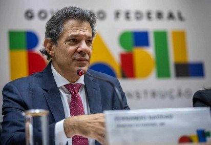 Enquanto Haddad busca medidas para compensar o recuo no IOF, Congresso tem 20 propostas contrárias -  (crédito:  Diogo Zacarias/Fazenda)
