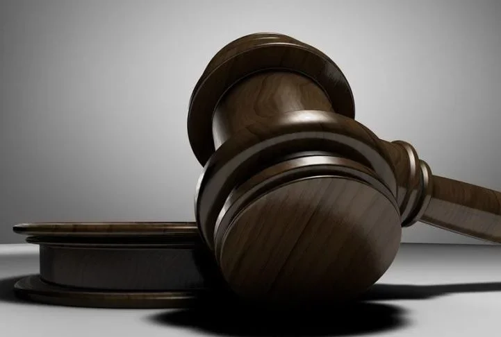A Justiça Federal determinou o bloqueio de R$ 156 mil em verbas públicas para garantir o tratamento domiciliar de uma jovem que ficou com sequelas permanentes após cheirar pimenta em 2023. -  (crédito: 2541163 por Pixabay )