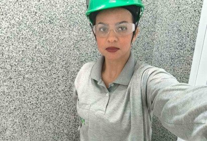 Naiara, 35, se encontrou no setor da agropecuária -  (crédito: arquivo pessoal)