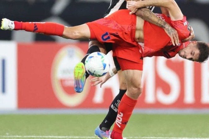 BARBOZA - MUita segurança anulando quase todas as jogadas e liderando a defesa. Apenas um erro, no segundo tempo. NOTA 7,5. Foto: Vitor Silva/Botafogo