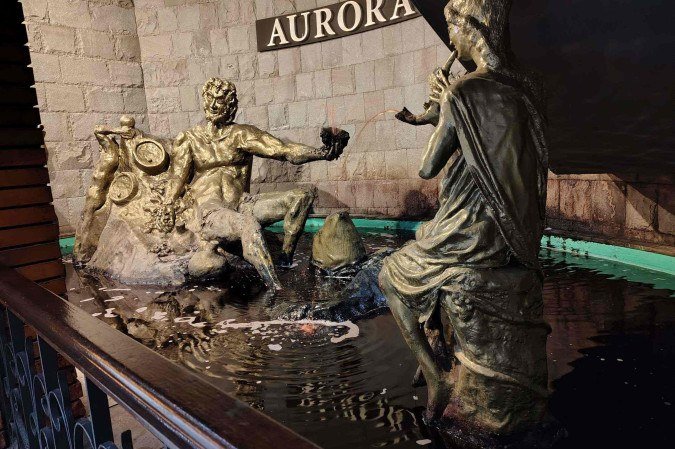 Fonte de Baco na matriz da Cooperativa Vinícola Aurora, em Bento Gonçalves