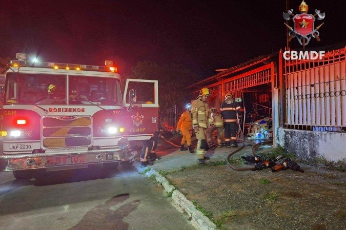 Incêndio em Taguatinga mobiliza bombeiros -  (crédito: CBMDF)