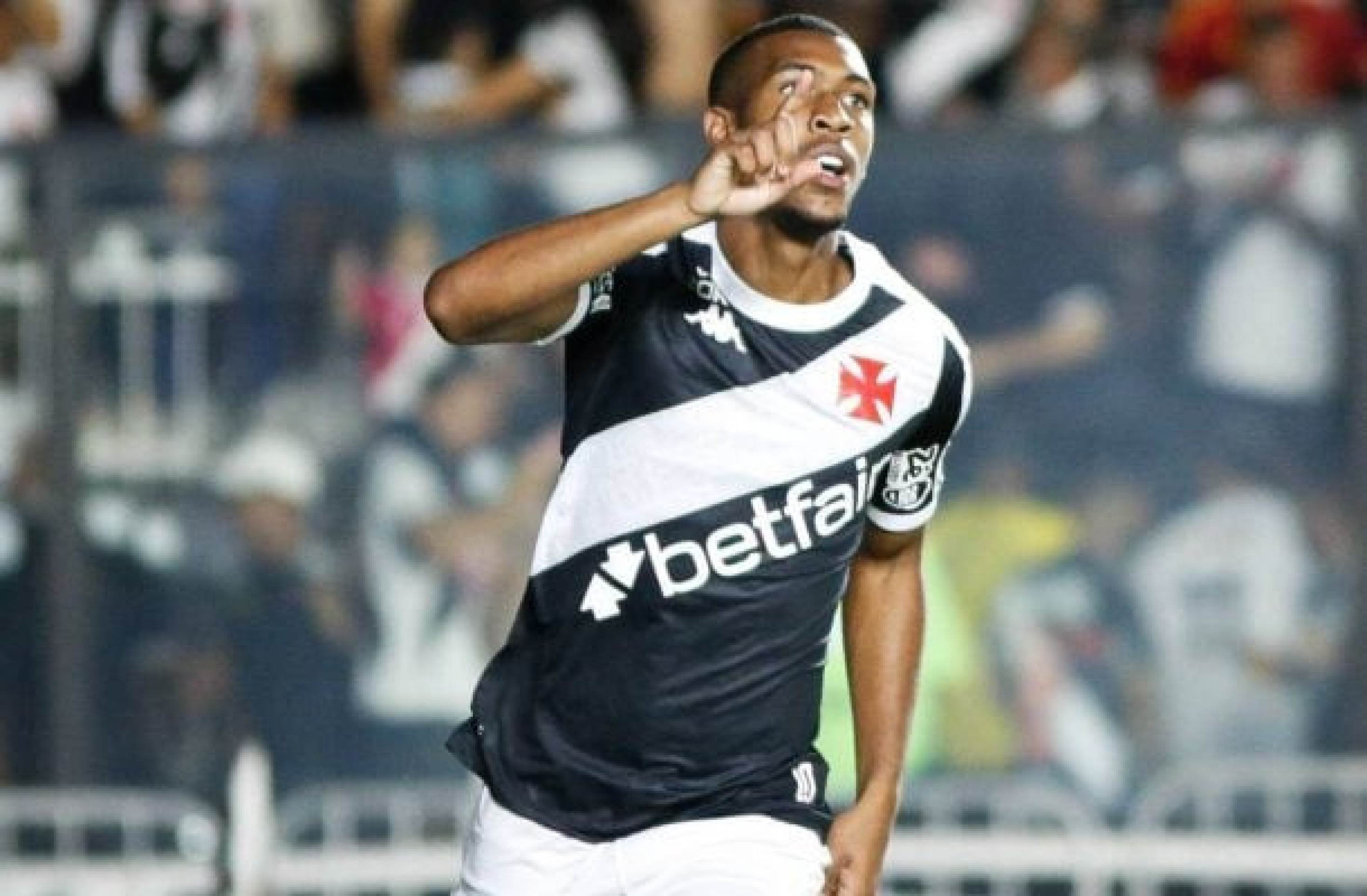 Rayan exalta Diniz após classificação: ‘?? um paizão’
