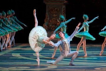 Cia. Ballet Clássico de St. Petersburg apresenta O lago dos cisnes no Centro de Convenções Ulysses -  (crédito: Divulgação)