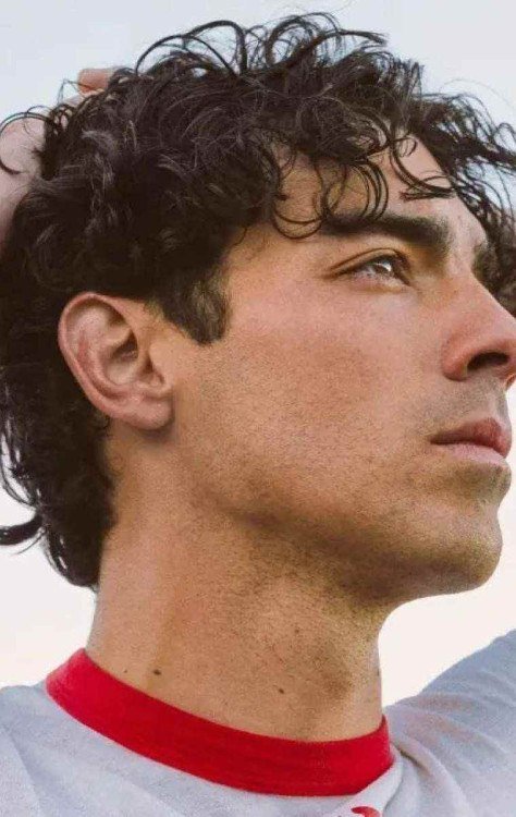 O raro comentário de Joe Jonas sobre o divórcio -  (crédito: TMJBrazil)