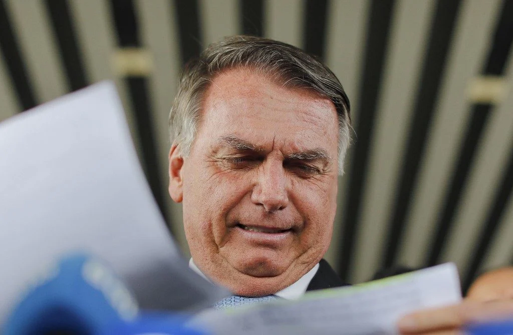 Bolsonaro é acusado de liderar uma organização criminosa armada, além de golpe de Estado e de tentar abolir de forma violenta o Estado Democrático de Direito - (crédito: Reprodução/Internet)