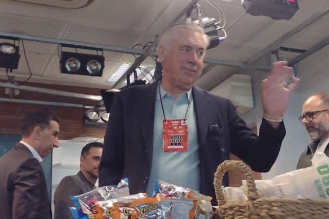 Carlo Ancelotti vai ao Maracanã para assistir ao jogo do Flamengo, pela Libertadores - (crédito: Foto: Carlos Mello / Jogada10) Carlo Ancelotti vai ao Maracanã para assistir ao jogo do Flamengo, pela Libertadores - (crédito: Foto: Carlos Mello / Jogada10)