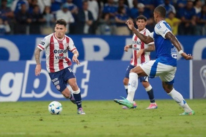 UNIÓN SANTA FÉ (ARG) - Se defendeu bem e quase não deu espaços para o Cruzeiro jogar. Por outro lado, ofensivamente deixa muito a desejar e quase não ameaçou em momento algum. NOTA: 4,0 - Foto: Divulgação/Unión de Santa Fe