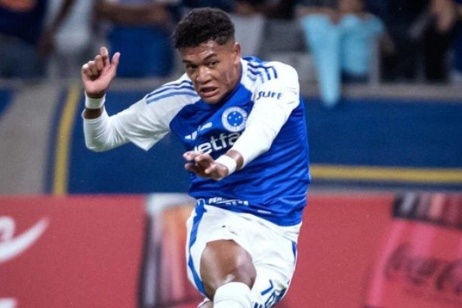 KAIQUE KENJI - Teve uma boa atuação, participou bastante da partida e criou uma chance perigosa. Faltou ser mais incisivo. NOTA: 6,0 - Foto: Gustavo Aleixo/Cruzeiro