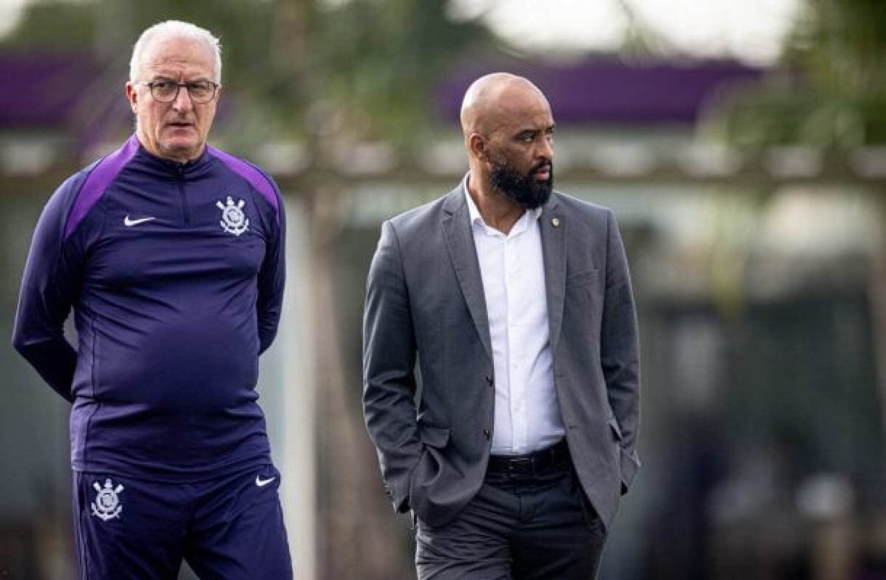 Fabinho promete se reunir com nova gestão do Corinthians por reforços e confia em Dorival