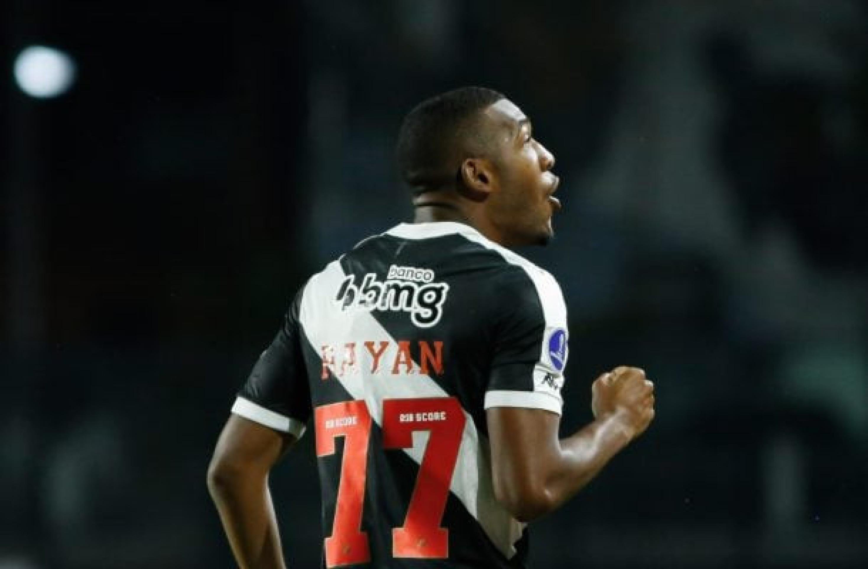 Clube da Turquia faz sondagem por Rayan, mas Vasco estipula teto para ouvir propostas