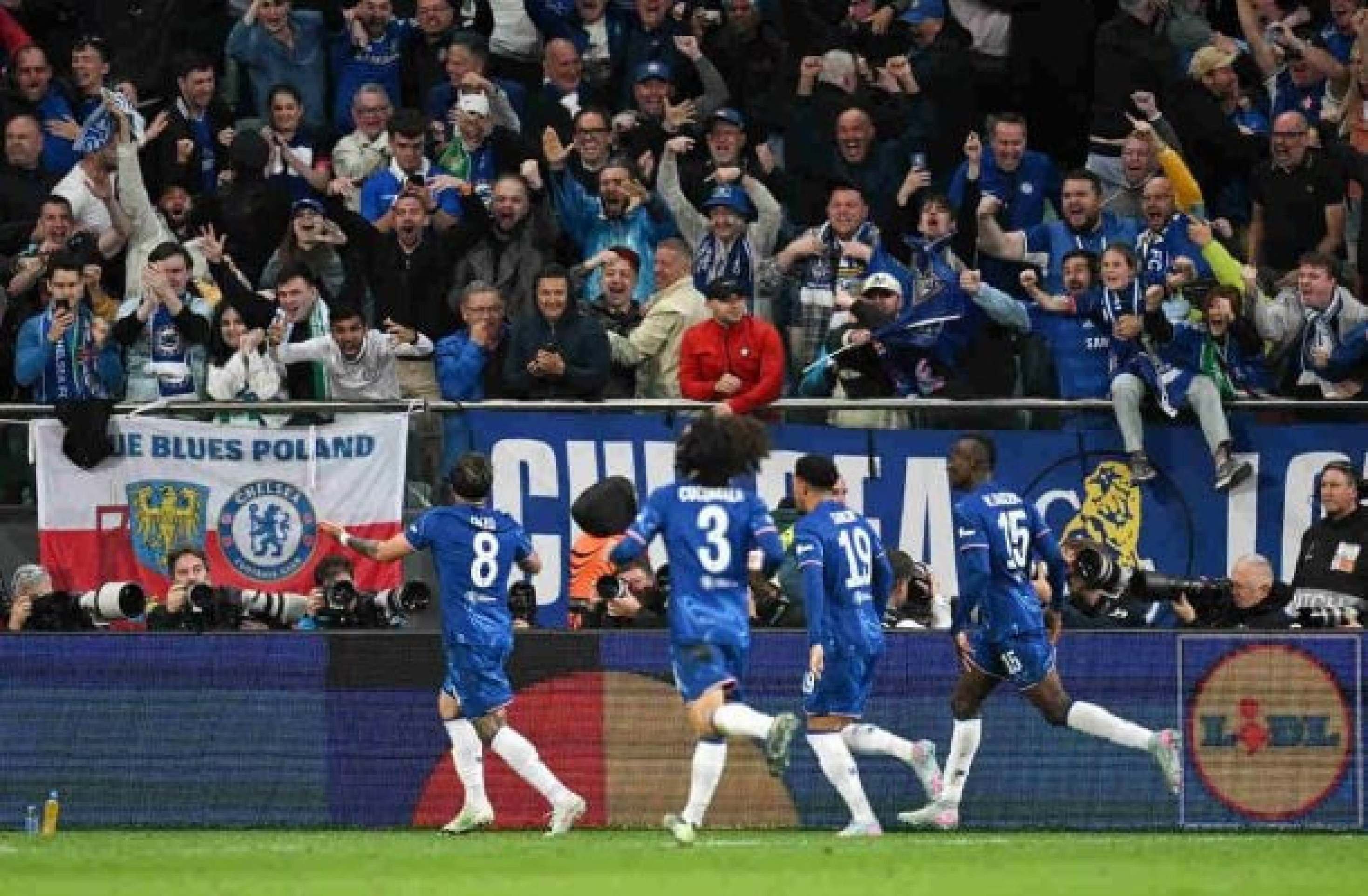 Chelsea faz história e encerra invencibilidade espanhola em finais europeias