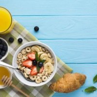 A dieta anti-inflamatória é basicamente composta por 'comida de verdade' -  (crédito: Reprodução/Freepik)