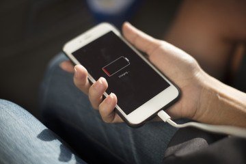 Ao invés de descartados, celulares antigos podem funcionar de forma sustentável  -  (crédito: Freepik)