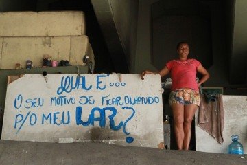 A placa fica em um viaduto na Avenida Cristiano Machado com Anel Rodoviário -  (crédito: Edésio Ferreira/EM/D.A. Press.)
