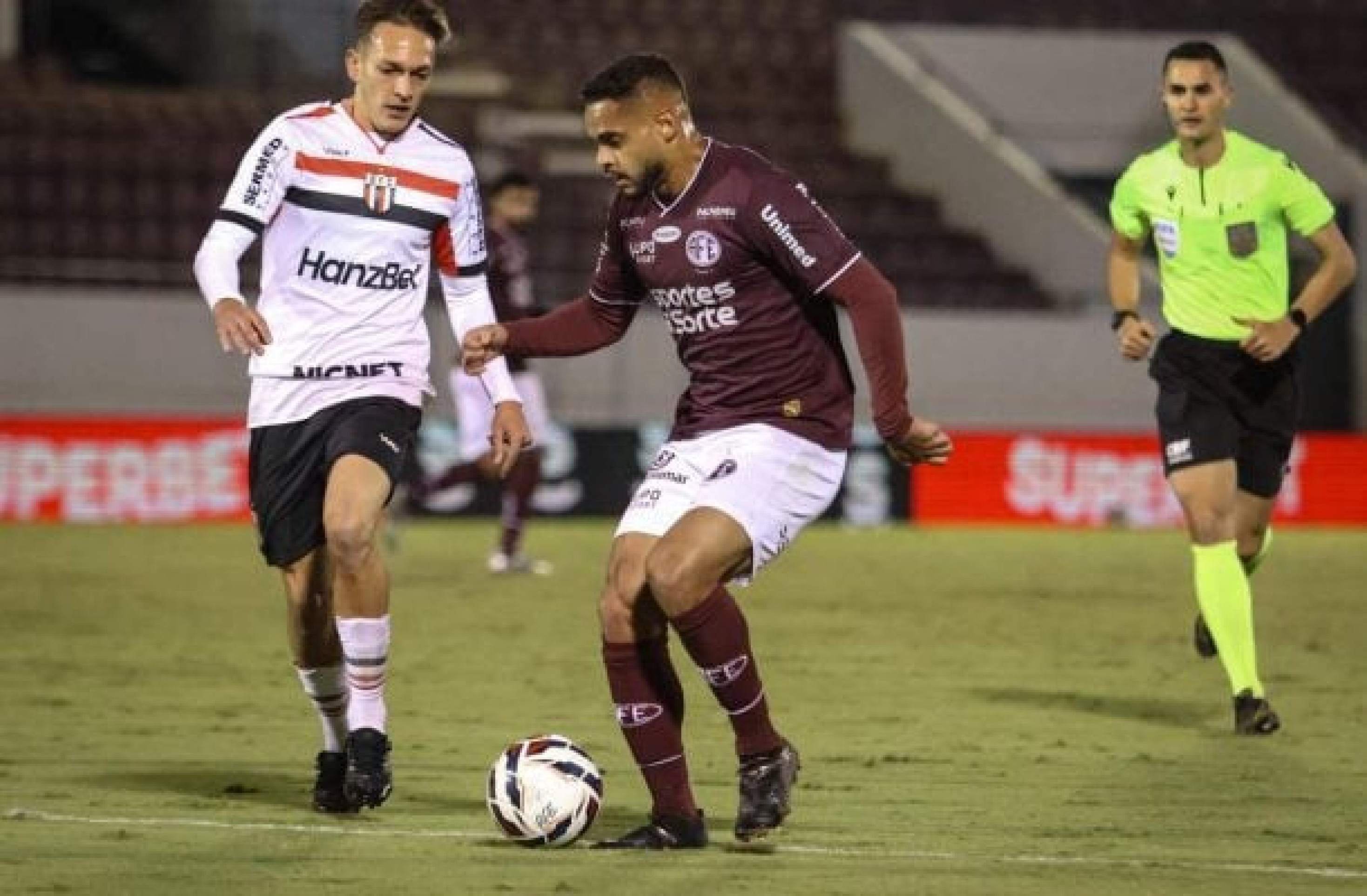 Em duelo paulista na Série B do Brasileiro, Ferroviária e Botafogo ficam no empate Em duelo paulista na Série B do Brasileiro, Ferroviária e Botafogo ficam no empate