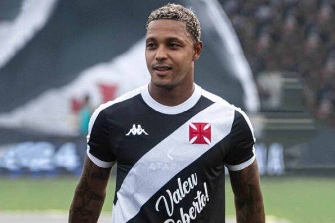 O jogador já trabalha na academia para reforçar a parte física - (crédito: Foto: Leandro Amorim/Vasco) O jogador já trabalha na academia para reforçar a parte física - (crédito: Foto: Leandro Amorim/Vasco)