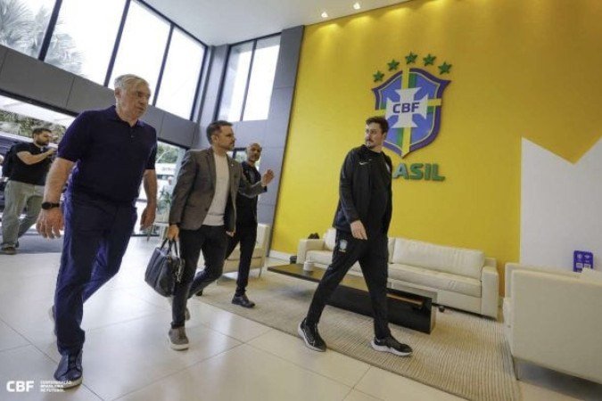 Carlo Ancelotti: 'Chego com muita motivação e com o objetivo claro: conquistar a sexta estrela' - (crédito: Foto: Rafael Ribeiro / CBF) Carlo Ancelotti: 'Chego com muita motivação e com o objetivo claro: conquistar a sexta estrela' - (crédito: Foto: Rafael Ribeiro / CBF)