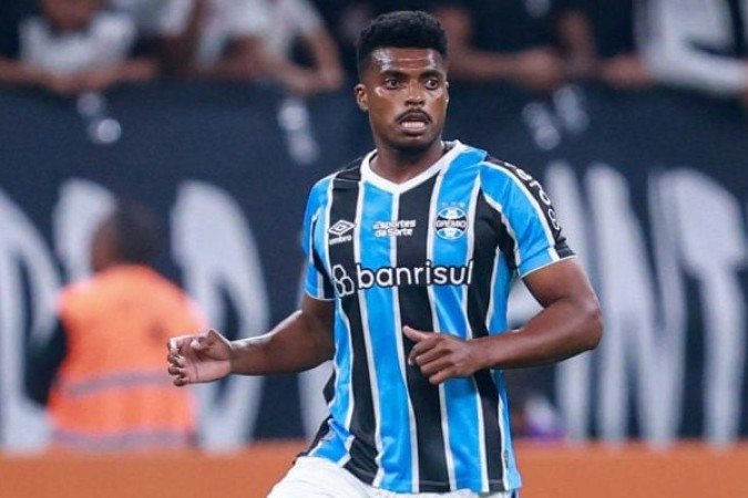 JEMERSON - Outro que fez apenas o habitual feijão com arroz. Como não foi exigido, mal se ouviu seu nome. NOTA 5,0 - Foto: Reprodução / Instagram