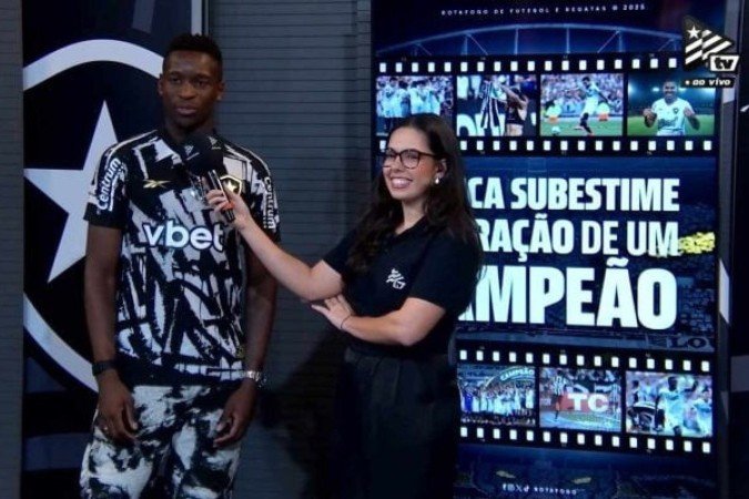Luiz Henrique visitou o Nilton Santos para delírio da torcida do Botafogo - (crédito: Foto: Reprodução/BotafogoTV) Luiz Henrique visitou o Nilton Santos para delírio da torcida do Botafogo - (crédito: Foto: Reprodução/BotafogoTV)
