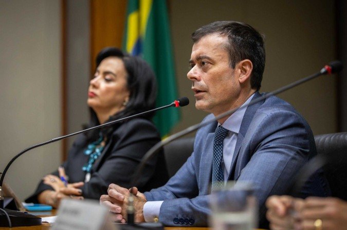 O secretário do Tesouro Nacional, Rogério Ceron, durante coletiva do RTN de abril de 2025, nesta quinta-feira (28/5). - (crédito: Diogo Zacarias/MF) O secretário do Tesouro Nacional, Rogério Ceron, durante coletiva do RTN de abril de 2025, nesta quinta-feira (28/5). - (crédito: Diogo Zacarias/MF)