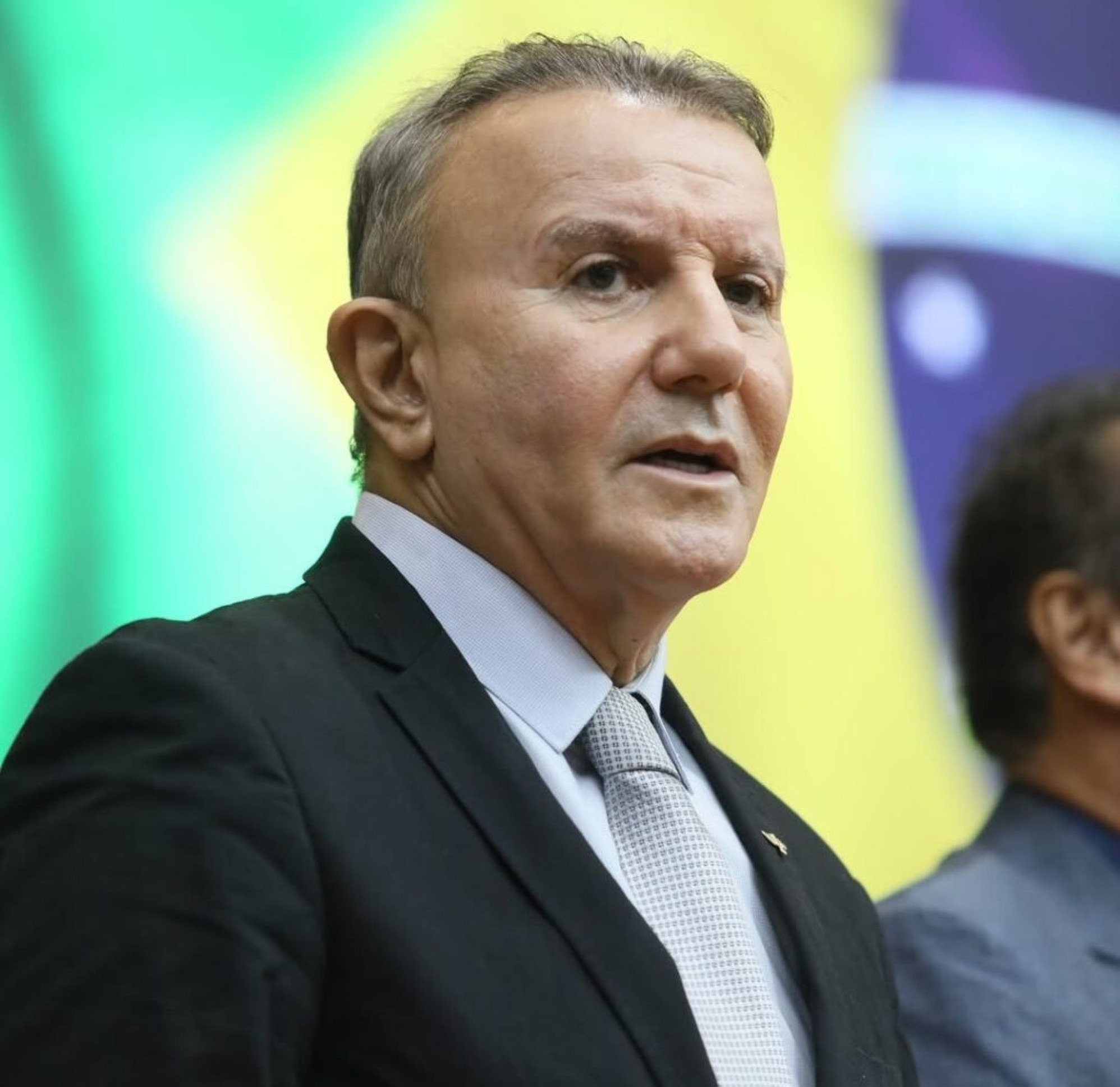 Prefeito de Palmas é alvo da PF em investigação sobre  corrupção judiciária