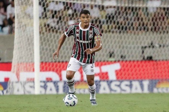THIAGO SILVA - Construiu um muro na entrada da área. Não deu espaço para os os colombianos passarem e ainda evitou vários arremates da entrada da área, com diversas interceptações. Nota: 6,5 - Foto: Lucas Merçon/Fluminense FC