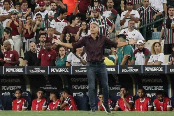 RENATO GÁUCHO - Conseguiu postar muito bem a equipe na primeira etapa, Com um estilo ofensivo, que resolveu a partida ainda na primeira etapa. Depois, conseguiu controlar a carga do elenco, apesar de não conseguir manter o time no mesmo nível. Nota: 6,5 - Foto: Lucas Merçon/Fluminense FC