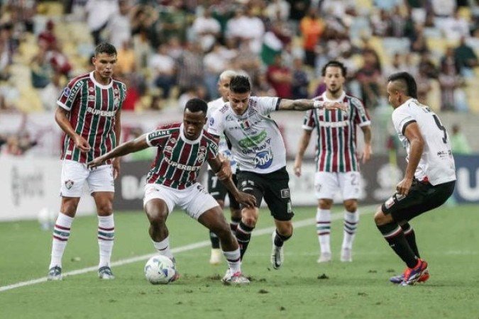ONCE CALDAS - Precisando de apenas um empate para se classificar para as oitavas de final, os colombianos sofreram com um início de jogo ruim. Até conseguiram equilibrar o jogo, fazer sua pressão, mas não conseguiram ter a atitude de chegar bem no ataque e criar oportunidades de perigo. Nota: 4,5 - Foto: Lucas Merçon/Fluminense FC