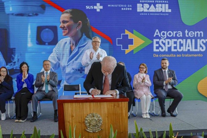 Programa dos tempos da ex-ministra foi renomeado e relançado, mas presidente lamentou não tê-la chamado para participar do evento - (crédito: Ricardo Stuckert/PR) Programa dos tempos da ex-ministra foi renomeado e relançado, mas presidente lamentou não tê-la chamado para participar do evento - (crédito: Ricardo Stuckert/PR)