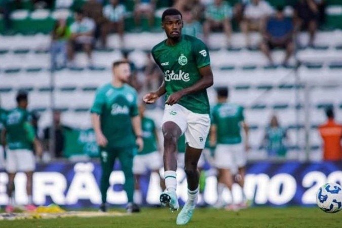 Abner, que interessava ao Botafogo para a sequência do ano, em ação com a camisa do Juventude - (crédito: Foto: Reprodução) Abner, que interessava ao Botafogo para a sequência do ano, em ação com a camisa do Juventude - (crédito: Foto: Reprodução)