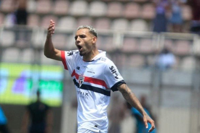 Matheus Alves, do São Paulo, entra na mira do CSKA, da Rússia - (crédito: Foto: Rubens Chiri / São Paulo FC) Matheus Alves, do São Paulo, entra na mira do CSKA, da Rússia - (crédito: Foto: Rubens Chiri / São Paulo FC)