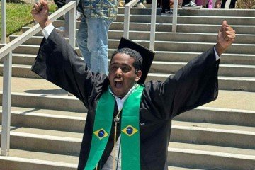 O recém-formado Fred Ramon é filho de faxineira e o primeiro da família a cursar ensino superior -  (crédito: Arquivo Pessoal)