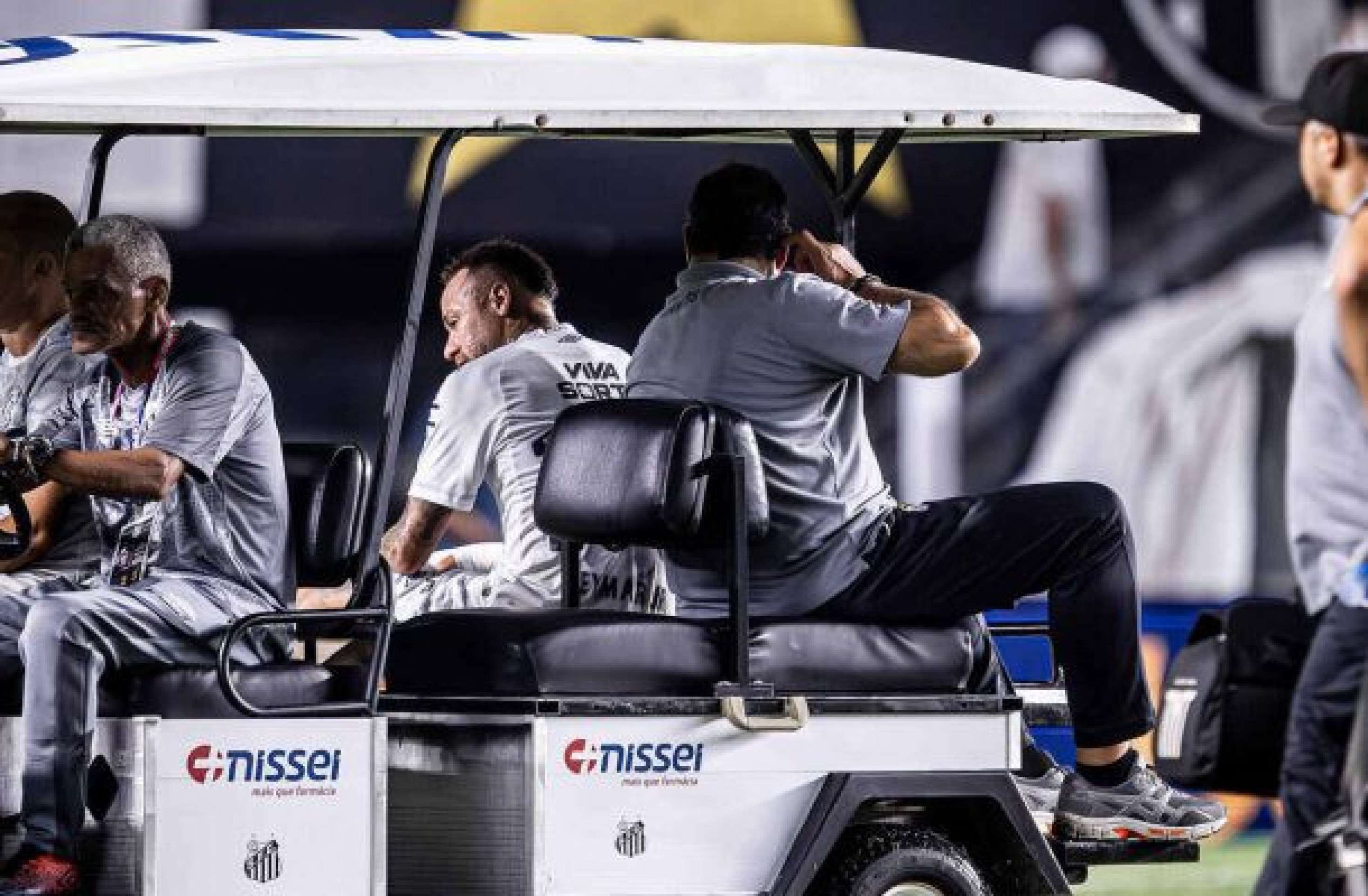 Neymar segue rotina de lesões, agora no Santos -  (crédito: Foto: Raul Baretta/Santos FC.)
