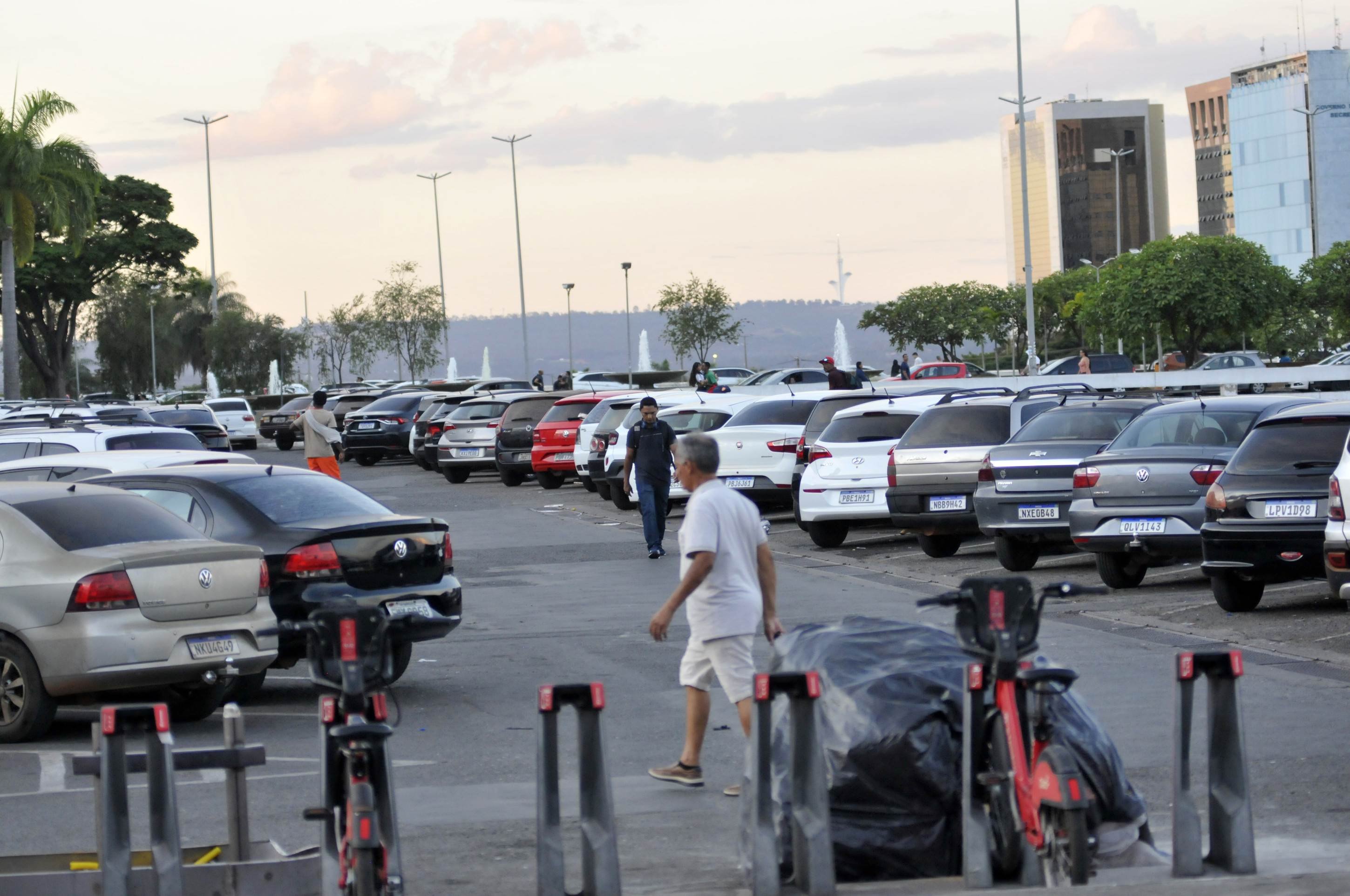 Estacionamentos da rodoviária passarão a ser cobrados em breve
