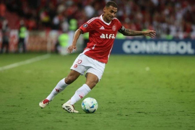 ALAN PATRICK - Sem inspiração, não foi aquele jogador eficiente de outras partidas e não ajudou a equipe a ser mais criativa. NOTA: 5,0. Foto: Ricardo Duarte/Internacional