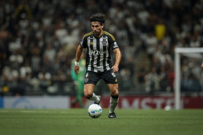 JUNIOR ALONSO - Ótimo jogo, estava precisando dar uma resposta e conseguiu. NOTA 8,0 - Foto: Pedro Souza / Atlético