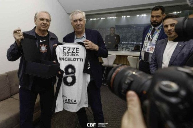 Ancelotti visita a Arena Corinthians, que será palco do duelo entre Brasil e Paraguai, no dia 10 - (crédito: Foto: Rafael Ribeiro / CBF) Ancelotti visita a Arena Corinthians, que será palco do duelo entre Brasil e Paraguai, no dia 10 - (crédito: Foto: Rafael Ribeiro / CBF)