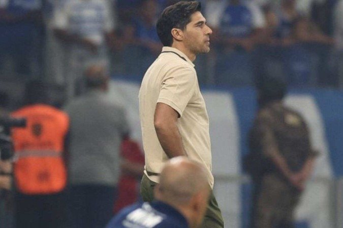 Abel Ferreira durante o jogo entre Cruzeiro e Palmeiras - (crédito: Foto: Cesar Greco/Palmeiras) Abel Ferreira durante o jogo entre Cruzeiro e Palmeiras - (crédito: Foto: Cesar Greco/Palmeiras)