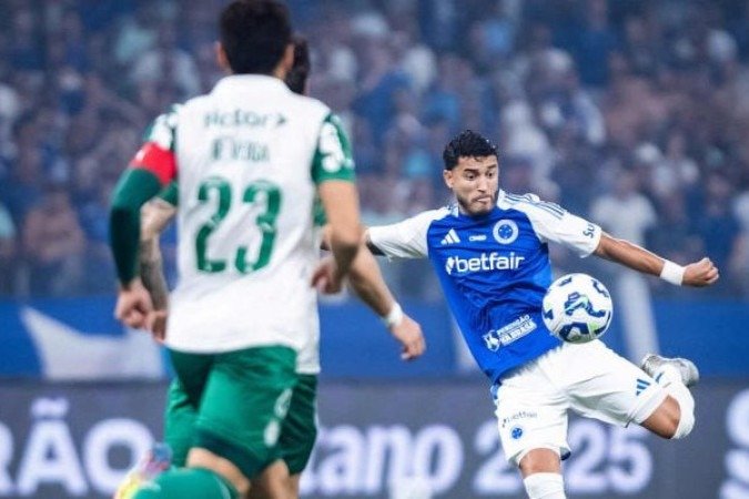 WILLIAM – Início arrasador e impecável, cobrando o escanteio e a falta que originaram os dois gols do Cruzeiro no primeiro tempo. Seguiu apoiando com eficiência e, na defesa, seguro. NOTA 7,0 Foto: Gustavo Aleixo/Cruzeiro